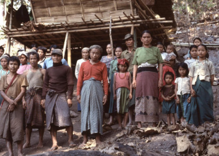 Displaced Karenni villagers